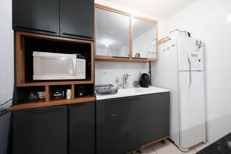 Sala/Cozinha de apartamento à venda com 2 quartos, 36m² em Vila Libanesa, São Paulo