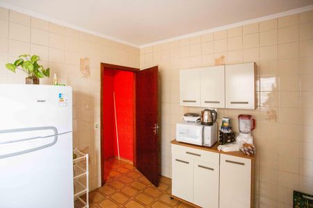 Casa à venda com 253m², 4 quartos e 3 vagasCozinha Casa 2