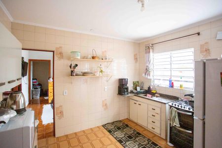 Casa à venda com 253m², 4 quartos e 3 vagasCozinha Casa 2