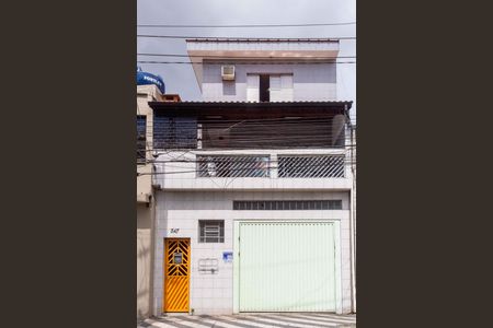 Casa à venda com 253m², 4 quartos e 3 vagasFachada