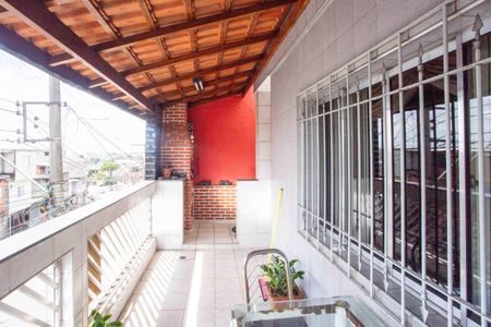 Casa à venda com 253m², 4 quartos e 3 vagasVaranda