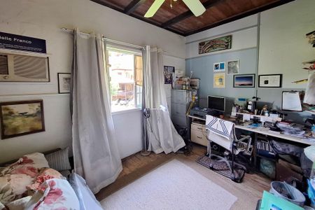 Casa à venda com 220m², 3 quartos e 2 vagasQuarto 2