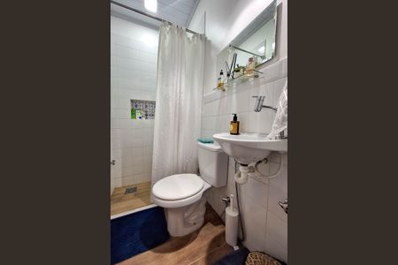 Casa à venda com 220m², 3 quartos e 2 vagasBanheiro 1