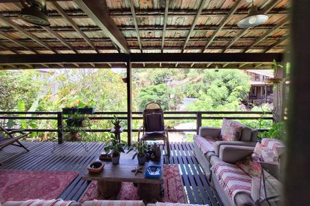 Casa à venda com 220m², 3 quartos e 2 vagasQuarto 1