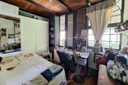 Casa à venda com 220m², 3 quartos e 2 vagasQuarto 1