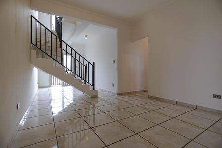 Sala de apartamento para alugar com 2 quartos, 96m² em Vila Suissa, Mogi das Cruzes
