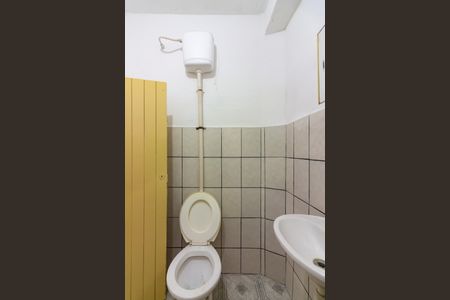 Banheiro 1 de casa para alugar com 1 quarto, 50m² em Bussocaba, Osasco