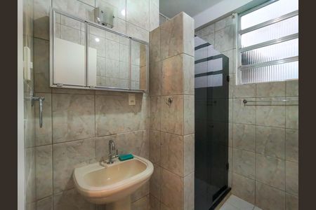 Apartamento para alugar com 79m², 2 quartos e sem vaga Apartamento para alugar com 79m², 2 quartos e sem vagaBanheiro Corredor