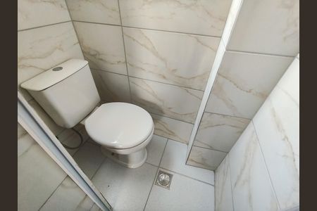 Apartamento para alugar com 79m², 2 quartos e sem vaga Apartamento para alugar com 79m², 2 quartos e sem vagaBanheiro de serviço