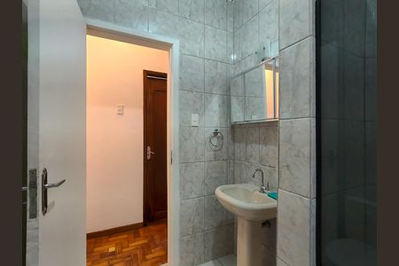 Apartamento para alugar com 79m², 2 quartos e sem vaga Apartamento para alugar com 79m², 2 quartos e sem vagaBanheiro Corredor