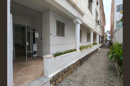 Apartamento para alugar com 79m², 2 quartos e sem vaga Apartamento para alugar com 79m², 2 quartos e sem vagaFachada e portaria