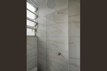 Apartamento para alugar com 79m², 2 quartos e sem vaga Apartamento para alugar com 79m², 2 quartos e sem vagaBanheiro de serviço