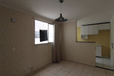 Sala de apartamento para alugar com 2 quartos, 43m² em Planalto, Belo Horizonte
