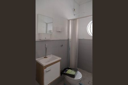 Casa à venda com 150m², 3 quartos e 2 vagas Casa à venda com 150m², 3 quartos e 2 vagasBanheiro edicula