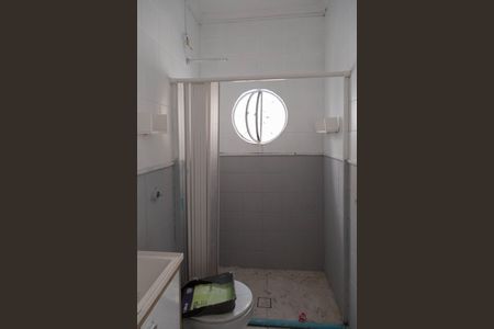 Casa à venda com 150m², 3 quartos e 2 vagas Casa à venda com 150m², 3 quartos e 2 vagasBanheiro edicula