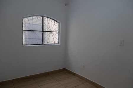 Casa à venda com 150m², 3 quartos e 2 vagas Casa à venda com 150m², 3 quartos e 2 vagasSala edicula