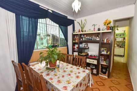 Casa à venda com 103m², 2 quartos e sem vagaSala de jantar