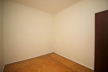 Apartamento à venda com 55m², 2 quartos e 2 vagasQuarto 2