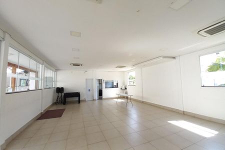 Apartamento para alugar com 63m², 2 quartos e 1 vagaÁrea comum - Salão de festas