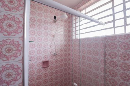 Casa à venda com 350m², 4 quartos e 5 vagasBanheiro 1