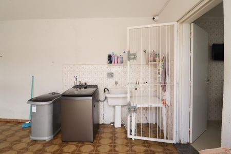 Casa à venda com 350m², 4 quartos e 5 vagasÁrea de Serviço e Banheiro de Serviço