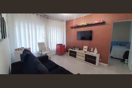 Casa 1 - Sala de casa à venda com 3 quartos, 272m² em Jardim Wilson, Osasco
