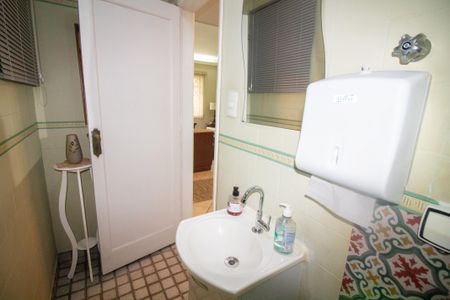 Casa à venda com 180m², 4 quartos e 3 vagasLavabo