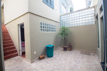 Casa à venda com 180m², 4 quartos e 3 vagasQuintal