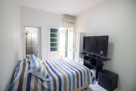 Casa à venda com 180m², 4 quartos e 3 vagasQuarto 4 - Suíte