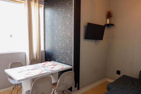 sala de casa para alugar com 2 quartos, 40m² em Km 18, Osasco