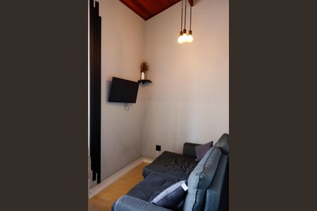 sala de casa para alugar com 2 quartos, 40m² em Km 18, Osasco