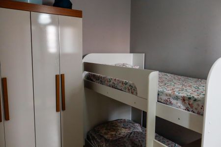 Quarto 1 de casa para alugar com 2 quartos, 40m² em Km 18, Osasco