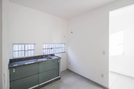Apartamento para alugar com 77m², 2 quartos e sem vaga Apartamento para alugar com 77m², 2 quartos e sem vagaCozinha