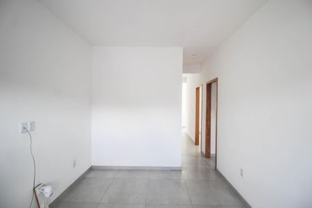 Sala de apartamento para alugar com 2 quartos, 77m² em Chatuba, Mesquita