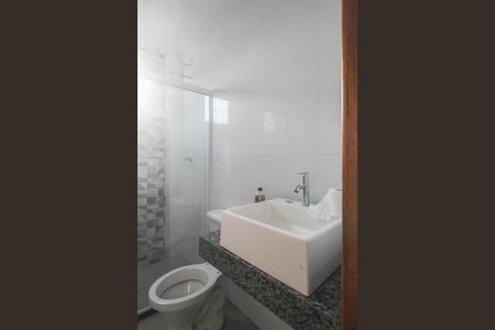 Apartamento para alugar com 77m², 2 quartos e sem vaga Apartamento para alugar com 77m², 2 quartos e sem vagaBanheiro da Suíte