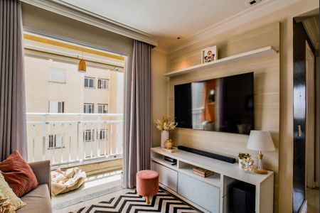 Sala de apartamento à venda com 2 quartos, 56m² em Vila América, Santo André