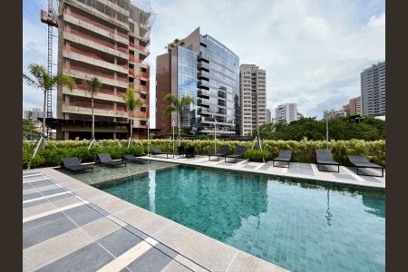 Apartamento à venda com 140m², 3 quartos e 2 vagas Apartamento à venda com 140m², 3 quartos e 2 vagasÁrea comum - Piscina