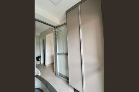 Apartamento à venda com 140m², 3 quartos e 2 vagas Apartamento à venda com 140m², 3 quartos e 2 vagasÁrea de Serviço