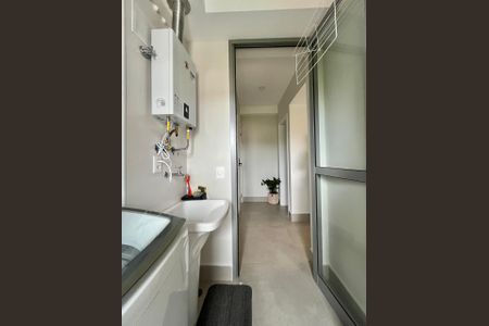 Apartamento à venda com 140m², 3 quartos e 2 vagas Apartamento à venda com 140m², 3 quartos e 2 vagasÁrea de Serviço