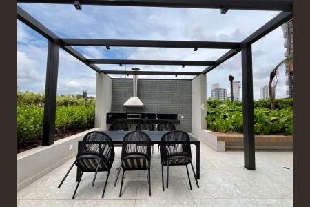 Apartamento à venda com 140m², 3 quartos e 2 vagas Apartamento à venda com 140m², 3 quartos e 2 vagasÁrea comum - Churrasqueira