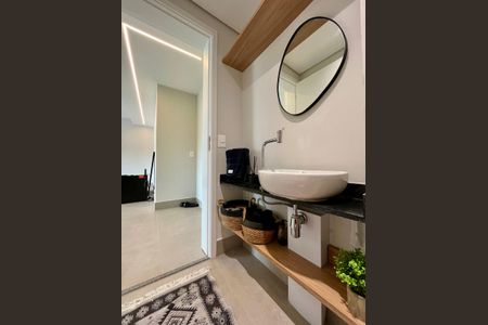 Apartamento à venda com 140m², 3 quartos e 2 vagas Apartamento à venda com 140m², 3 quartos e 2 vagasLavabo