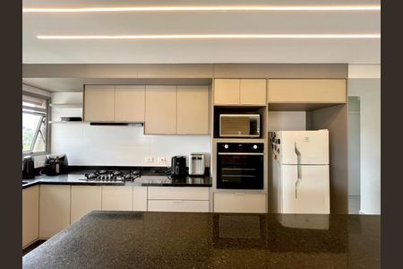 Apartamento à venda com 140m², 3 quartos e 2 vagas Apartamento à venda com 140m², 3 quartos e 2 vagasCozinha