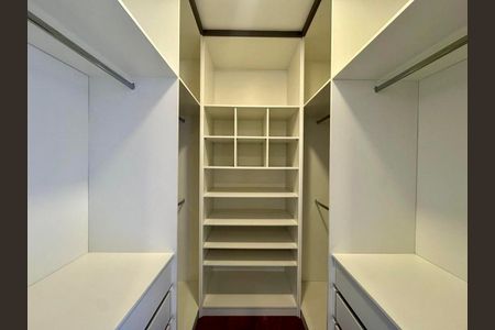 Apartamento à venda com 140m², 3 quartos e 2 vagas Apartamento à venda com 140m², 3 quartos e 2 vagasSuíte master