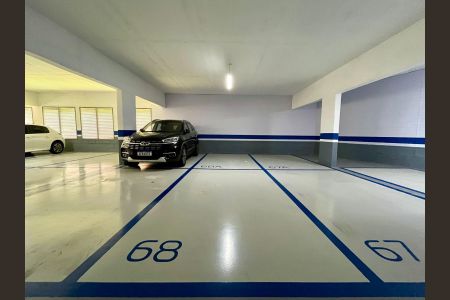 Apartamento à venda com 140m², 3 quartos e 2 vagas Apartamento à venda com 140m², 3 quartos e 2 vagasGaragem