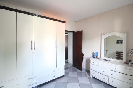 Casa à venda com 327m², 3 quartos e 3 vagasQuarto 3