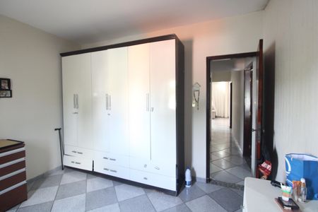 Casa à venda com 327m², 3 quartos e 3 vagasQuarto 3