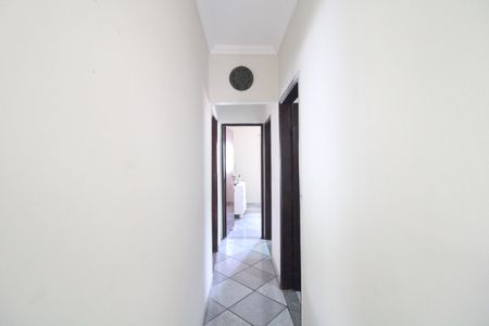 Casa à venda com 327m², 3 quartos e 3 vagasCorredor