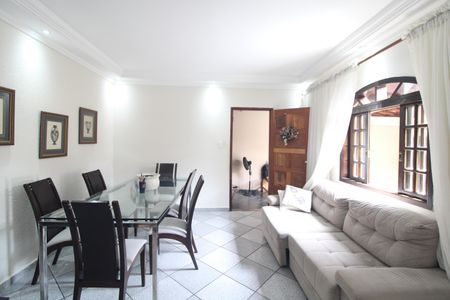 Sala de casa à venda com 3 quartos, 327m² em Jardim Itapura, São Paulo