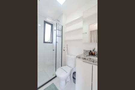 Banheiro de kitnet/studio para alugar com 1 quarto, 31m² em Bela Vista, São Paulo