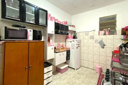 Casa à venda com 126m², 3 quartos e 1 vaga